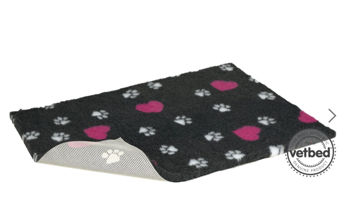 vet bed - grey with hearts